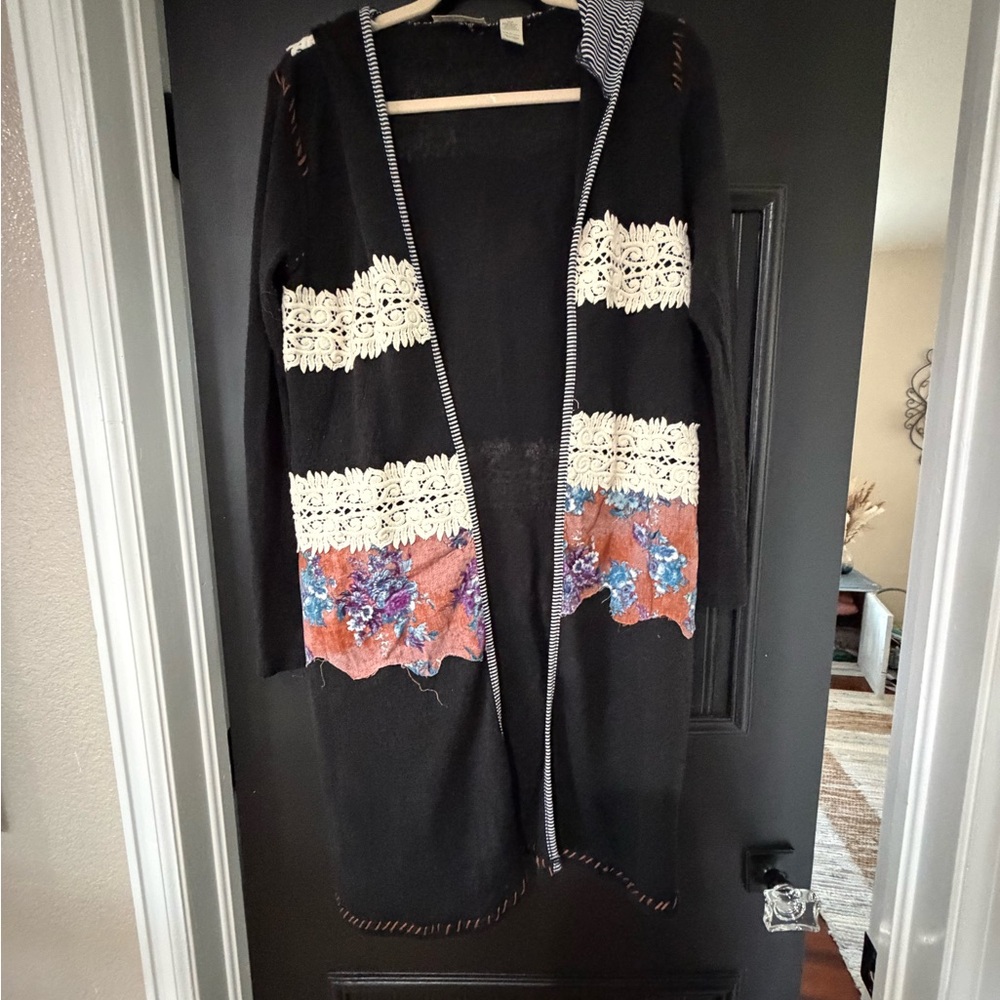 Gimmicks by BKE Black Cardigan with White and Floral Accents